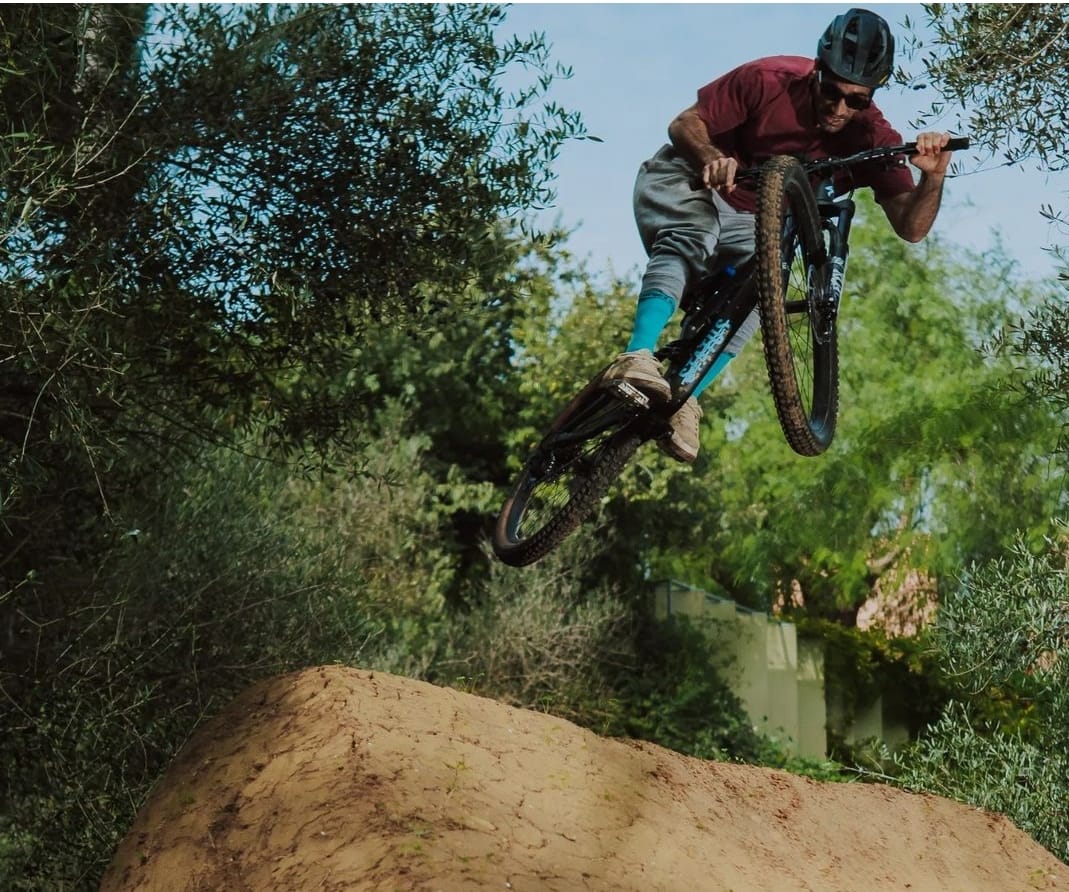 Jacobo Cantonero Pionero En España Realizando Dirt Jump - Bike Park En Gelves